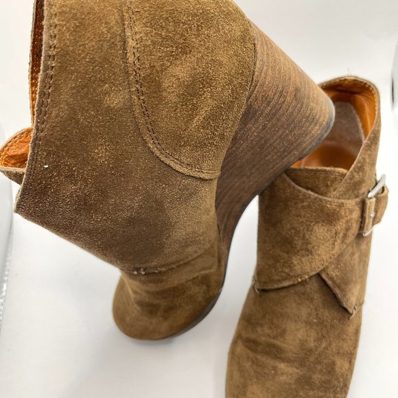 LUCKY Brand Size 6 Ankle Buckle Boots Brown Suede - Picture 1 of 7